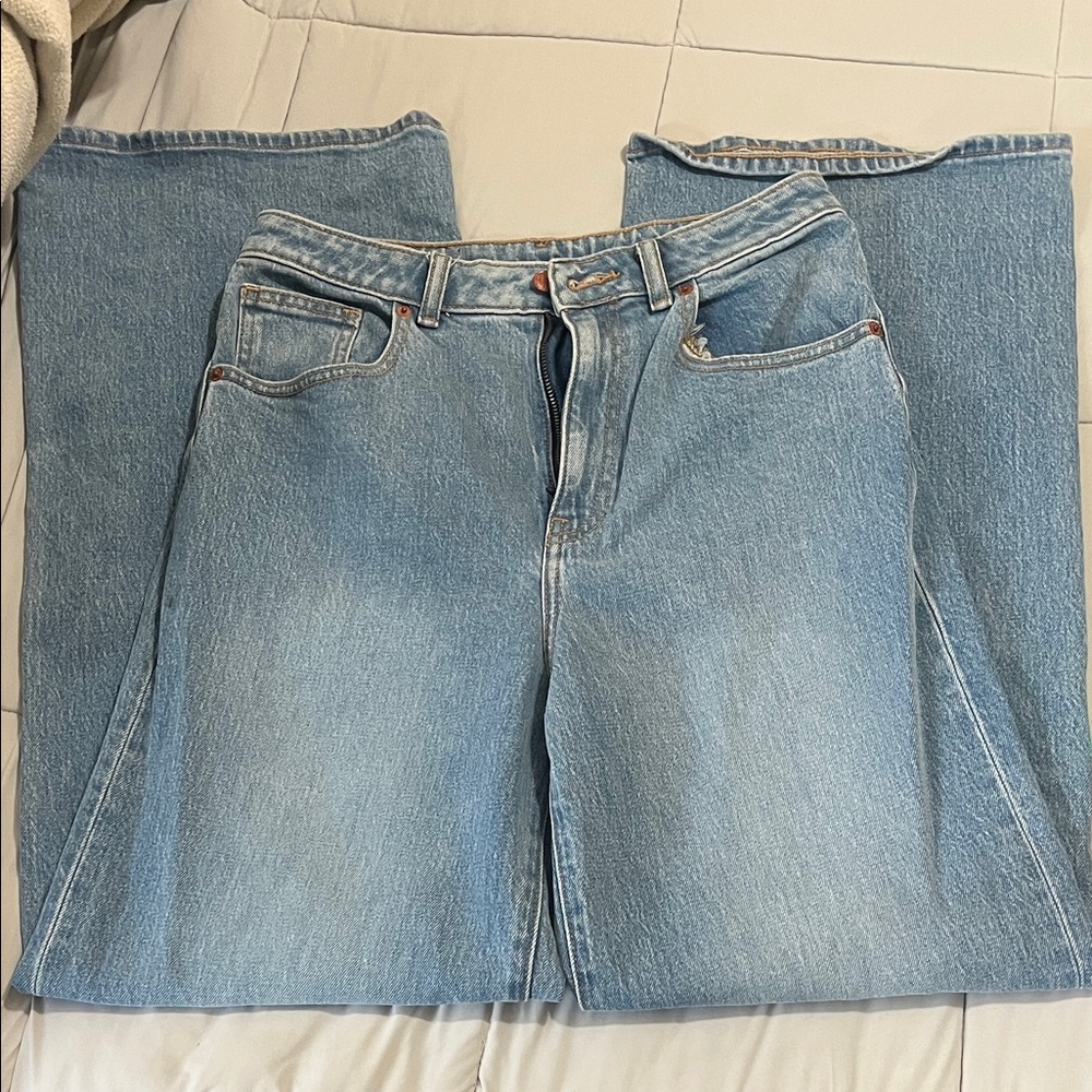 Victoria Secret-Pink- high waisted wide leg Light Blue Denim Jeans- size 8